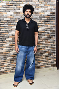 Siddhu Jonnalagadda at Telusu Kada Interview, HD Gallery