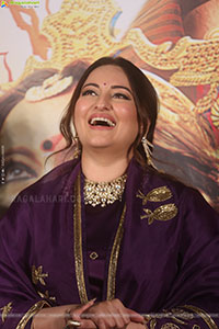Sonakshi Sinha at Jatadhara Movie Trailer Launch 
