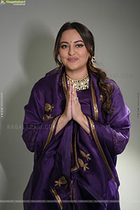 Sonakshi Sinha at Jatadhara Movie Trailer Launch 