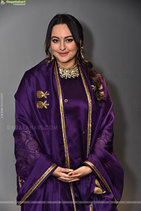 Sonakshi Sinha at Jatadhara Movie Trailer Launch 