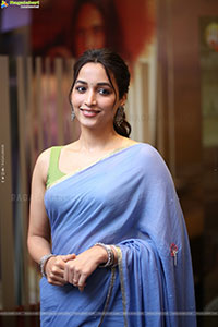 Srinidhi Shetty at Telusu Kada Movie Trailer Launch