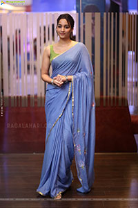 Srinidhi Shetty at Telusu Kada Movie Trailer Launch