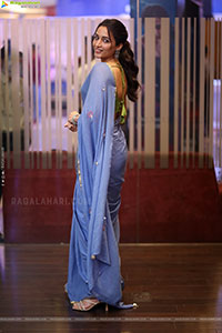 Srinidhi Shetty at Telusu Kada Movie Trailer Launch