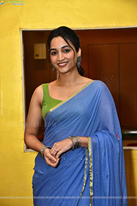 Srinidhi Shetty at Telusu Kada Movie Trailer Launch