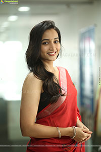 Srinidhi Shetty at Telusu Kada Movie Interview, HD Gallery 