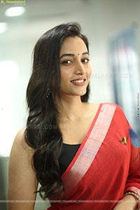 Srinidhi Shetty at Telusu Kada Movie Interview, HD Gallery 