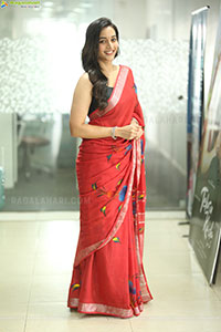Srinidhi Shetty at Telusu Kada Movie Interview, HD Gallery 