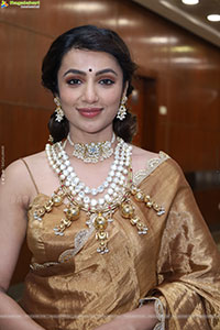 Tejaswi Madiwada at Hi Life Fashion Special Exhibition