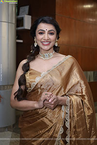 Tejaswi Madiwada at Hi Life Fashion Special Exhibition