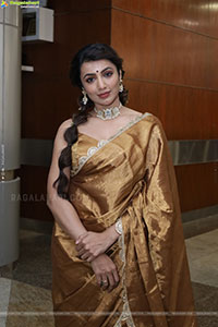 Tejaswi Madiwada at Hi Life Fashion Special Exhibition