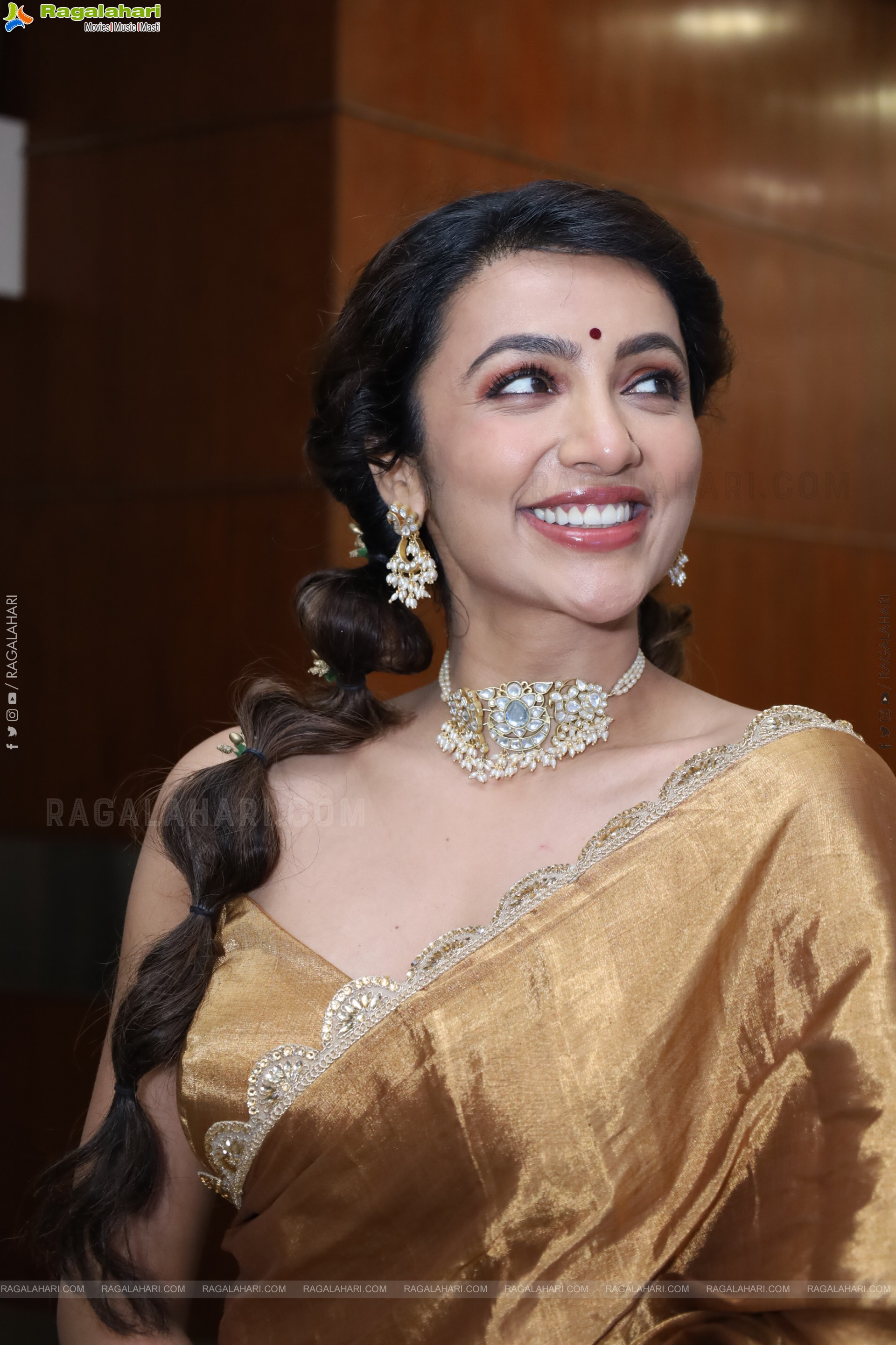 Tejaswi Madiwada at Hi Life Fashion Special Exhibition Launch, HD Gallery