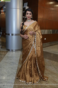 Tejaswi Madiwada at Hi Life Fashion Special Exhibition