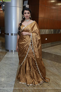 Tejaswi Madiwada at Hi Life Fashion Special Exhibition