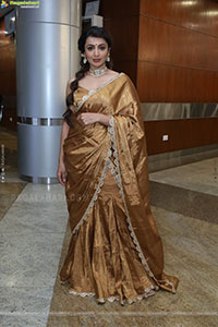 Tejaswi Madiwada at Hi Life Fashion Special Exhibition