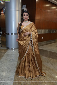 Tejaswi Madiwada at Hi Life Fashion Special Exhibition