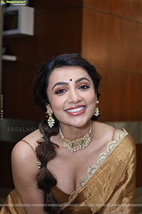 Tejaswi Madiwada at Hi Life Fashion Special Exhibition