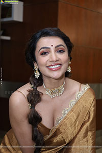 Tejaswi Madiwada at Hi Life Fashion Special Exhibition