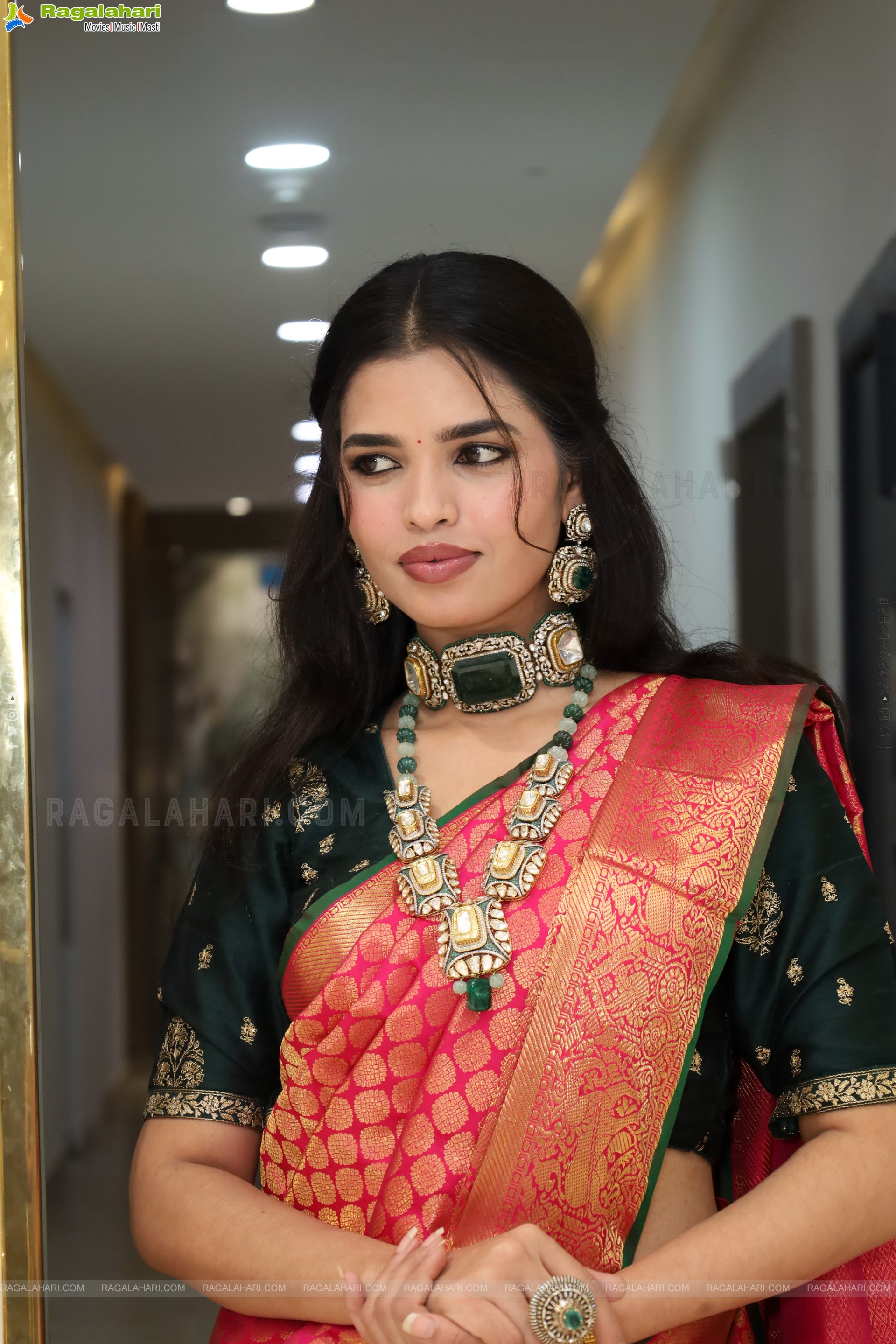 Urmila Chauhan Poses with Traditional Designer Jewellery, HD Gallery