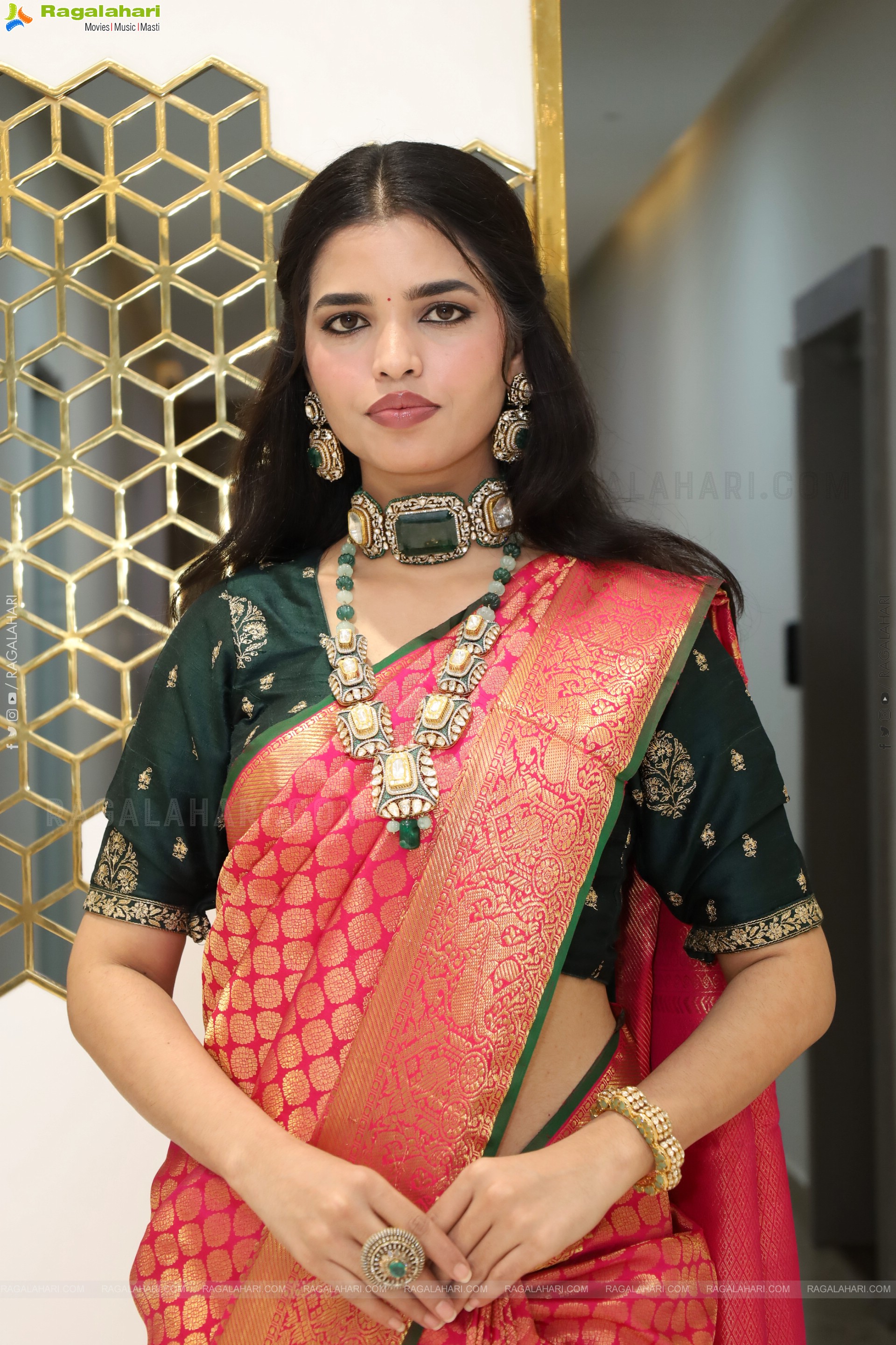 Urmila Chauhan Poses with Traditional Designer Jewellery, HD Gallery