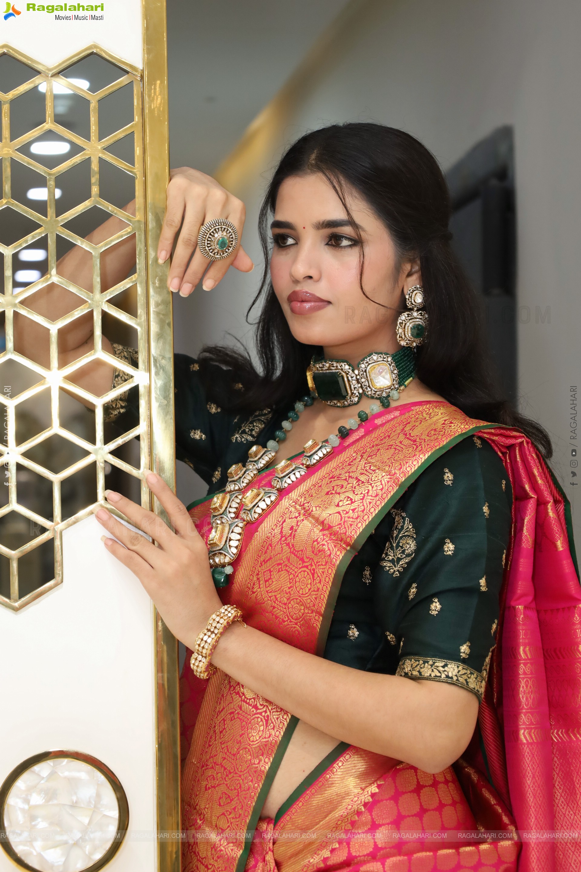 Urmila Chauhan Poses with Traditional Designer Jewellery, HD Gallery