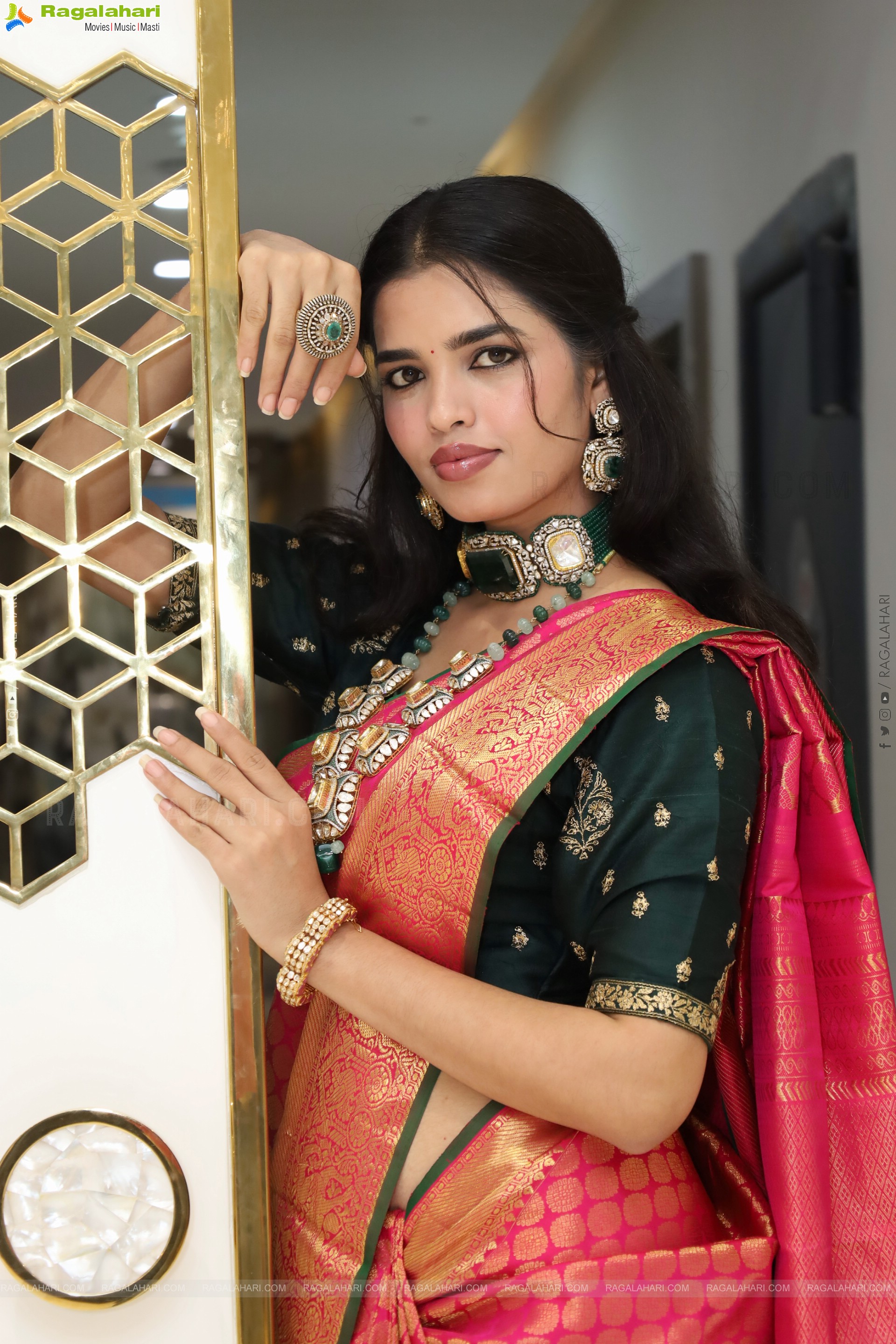Urmila Chauhan Poses with Traditional Designer Jewellery, HD Gallery