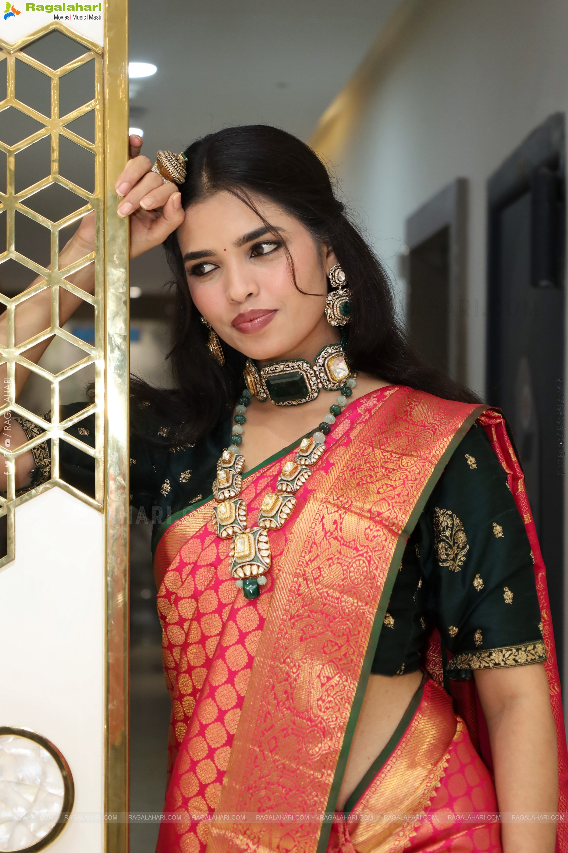 Urmila Chauhan Poses with Traditional Designer Jewellery, HD Gallery