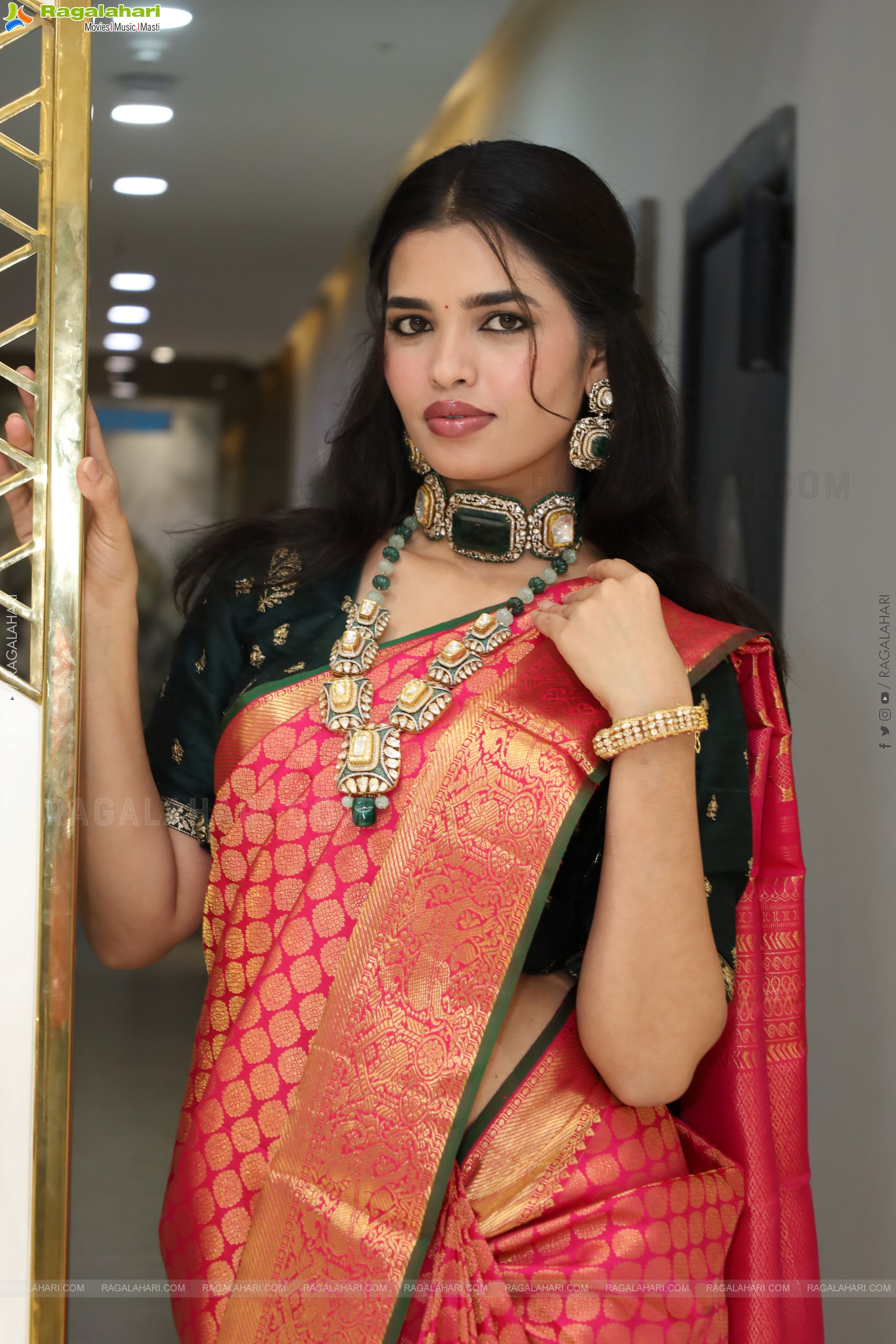 Urmila Chauhan Poses with Traditional Designer Jewellery, HD Gallery