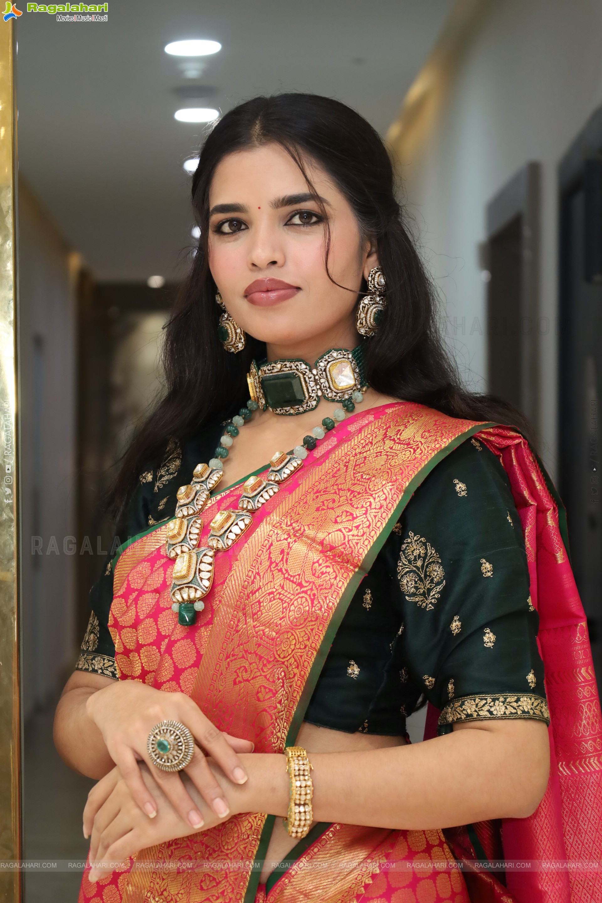Urmila Chauhan Poses with Traditional Designer Jewellery, HD Gallery