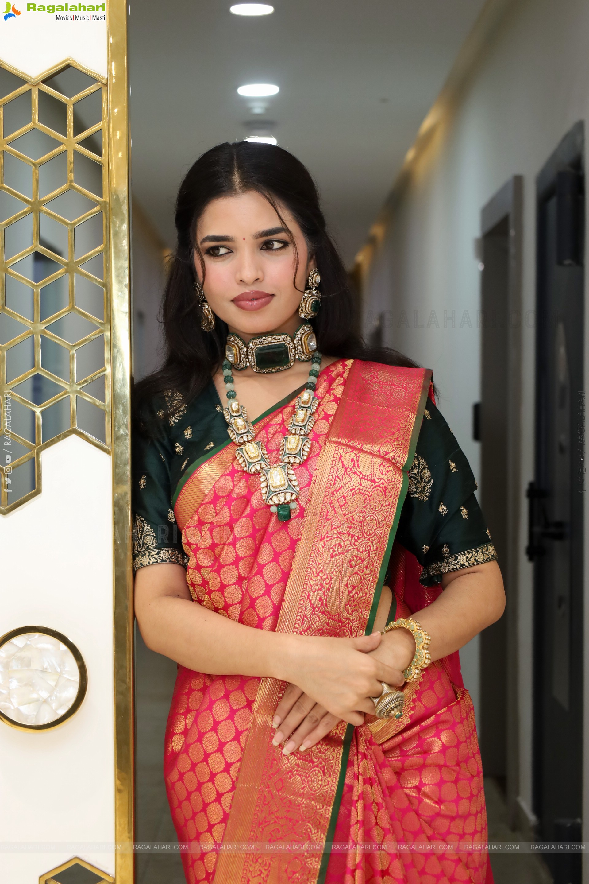 Urmila Chauhan Poses with Traditional Designer Jewellery, HD Gallery
