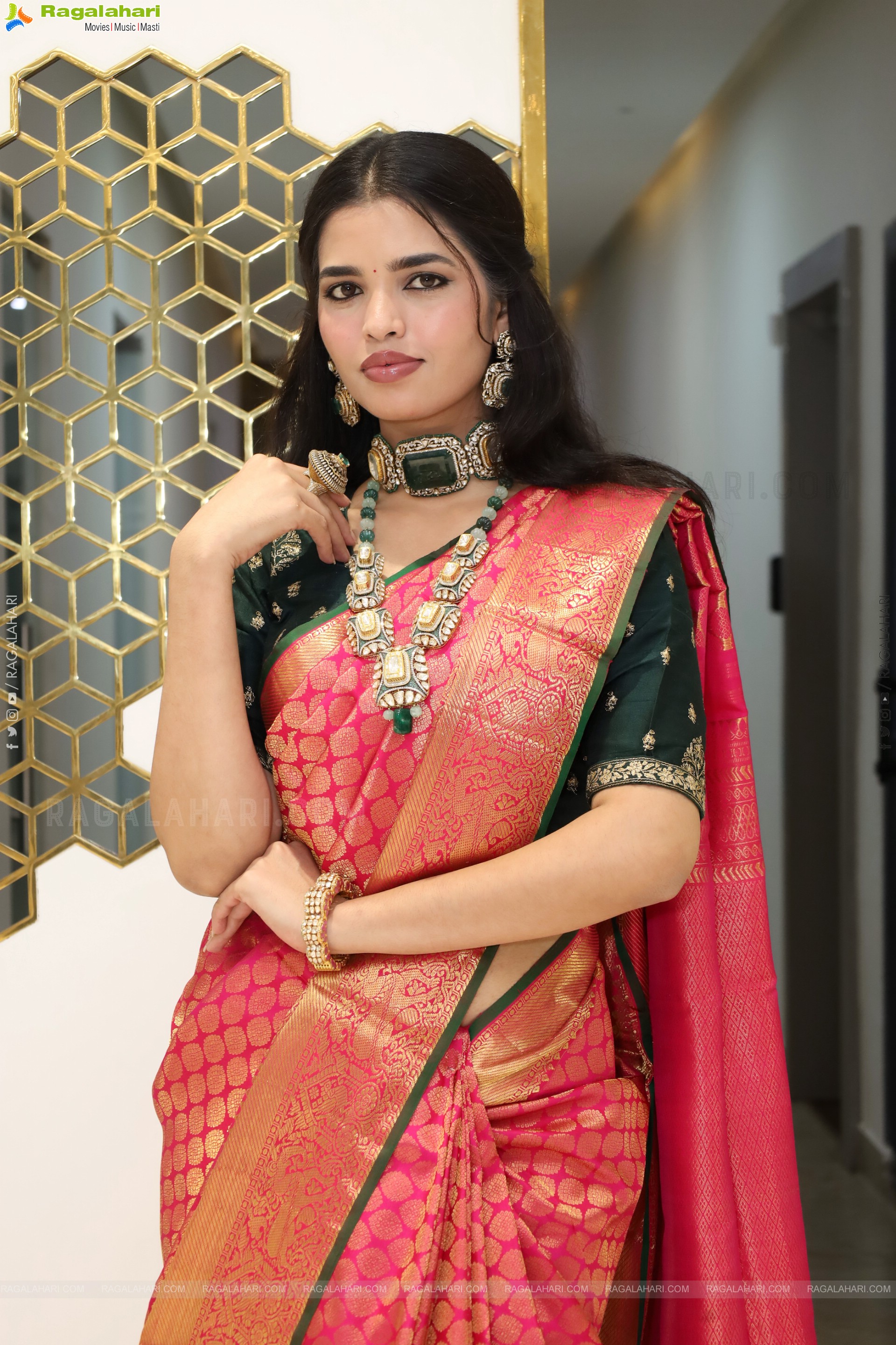 Urmila Chauhan Poses with Traditional Designer Jewellery, HD Gallery