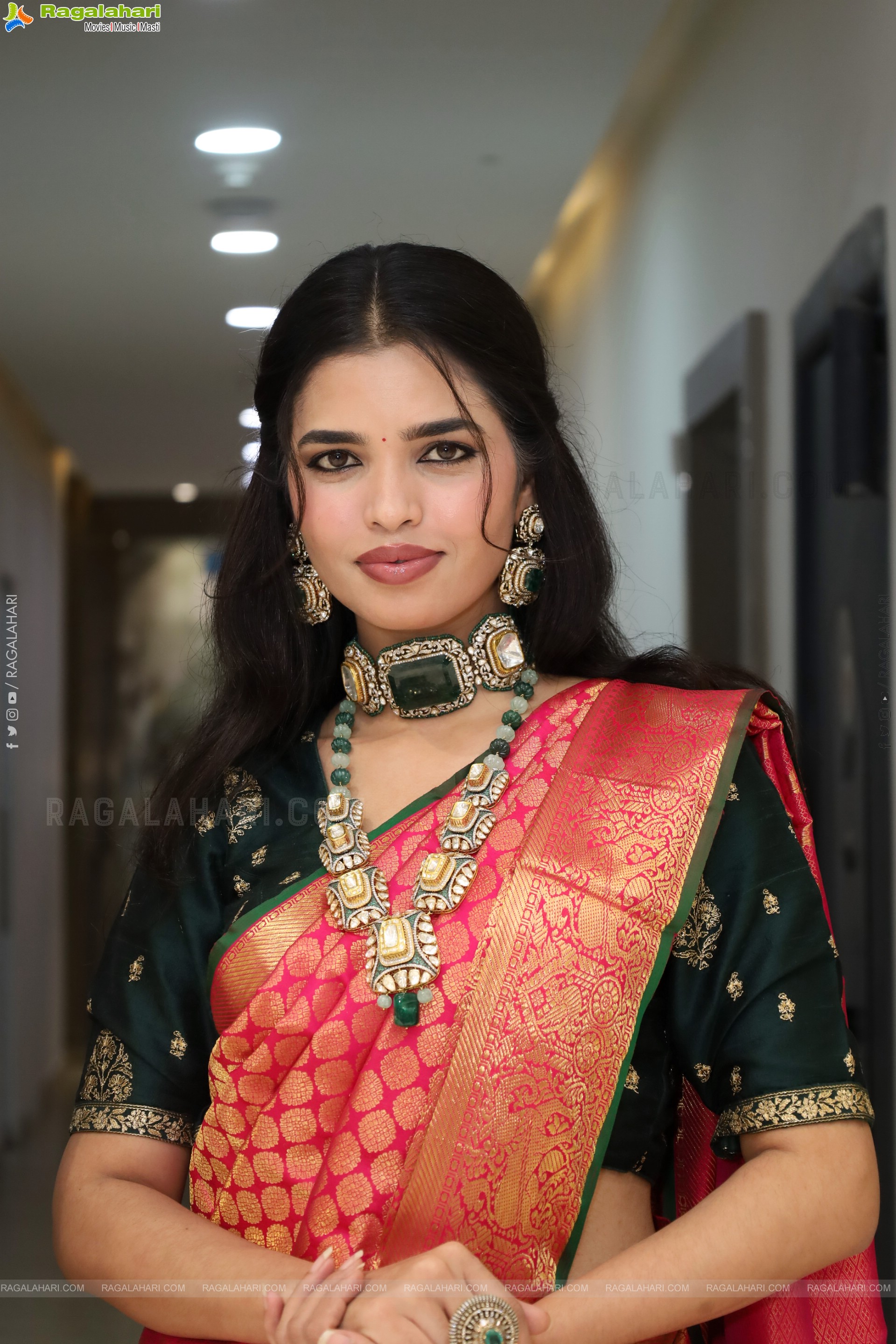 Urmila Chauhan Poses with Traditional Designer Jewellery, HD Gallery