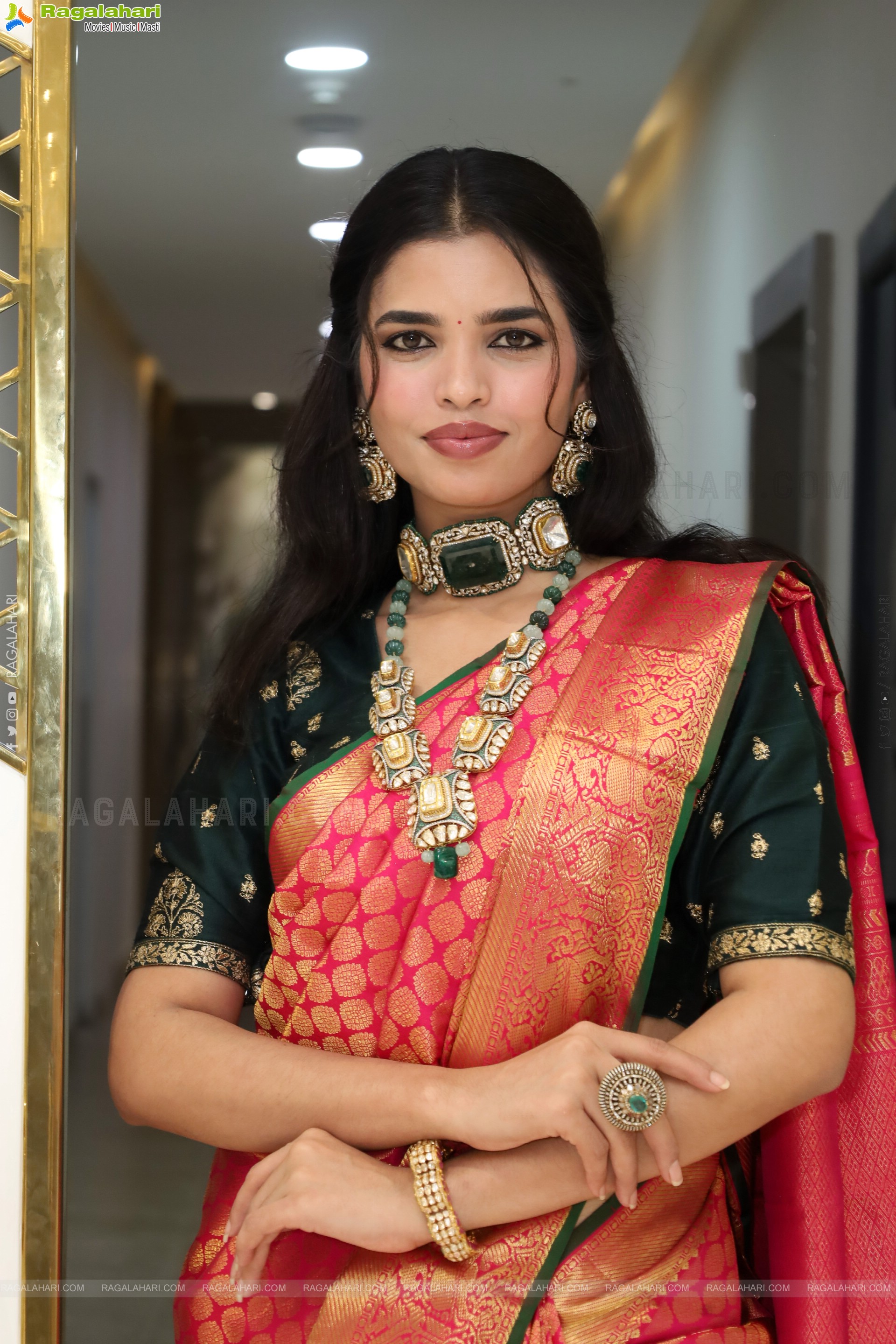 Urmila Chauhan Poses with Traditional Designer Jewellery, HD Gallery