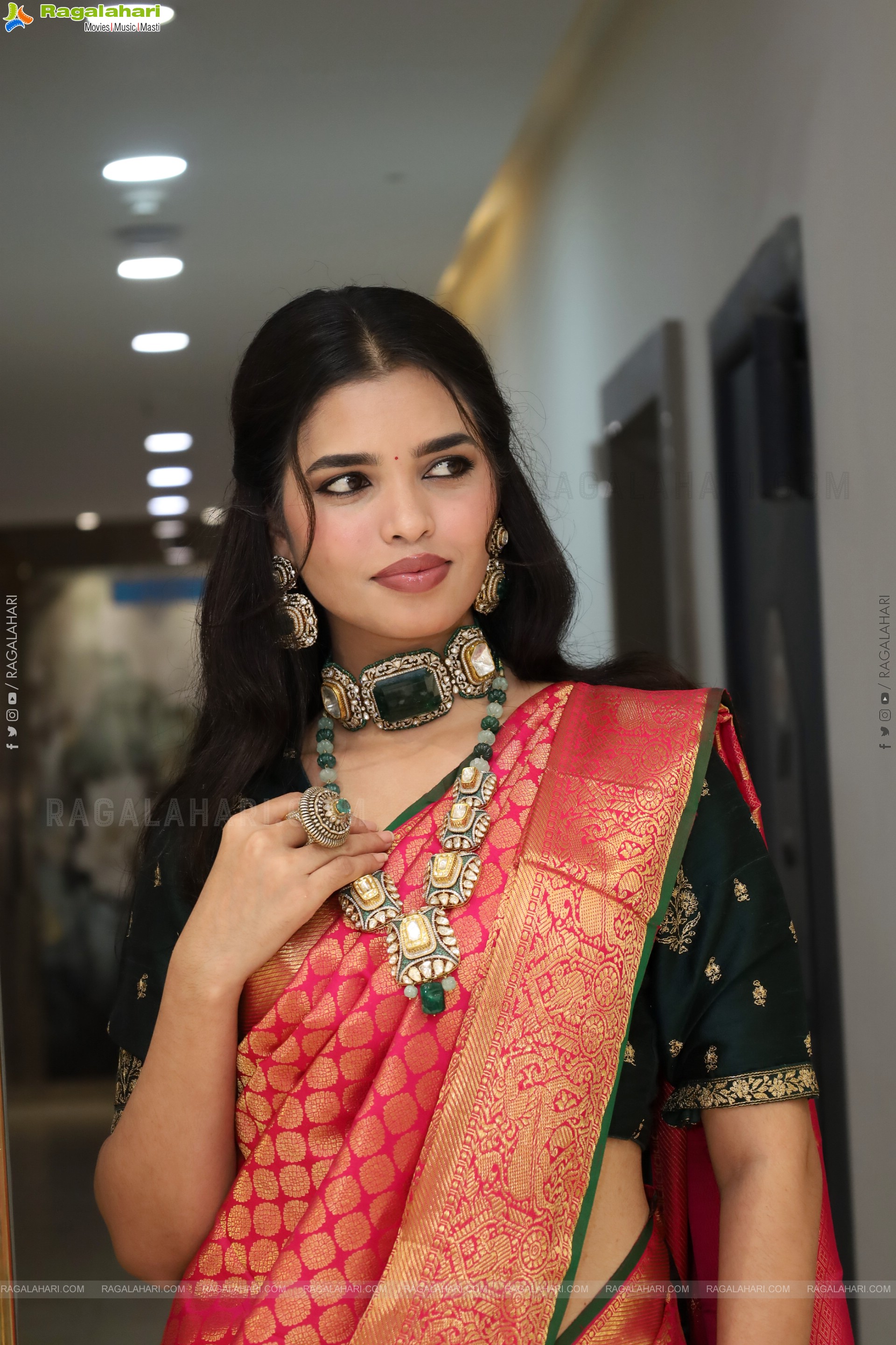 Urmila Chauhan Poses with Traditional Designer Jewellery, HD Gallery