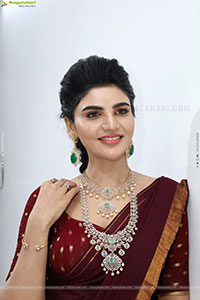 Varsha poses with Designer Jewellery, HD Gallery
