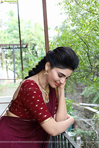 Varsha poses with Designer Jewellery, HD Gallery
