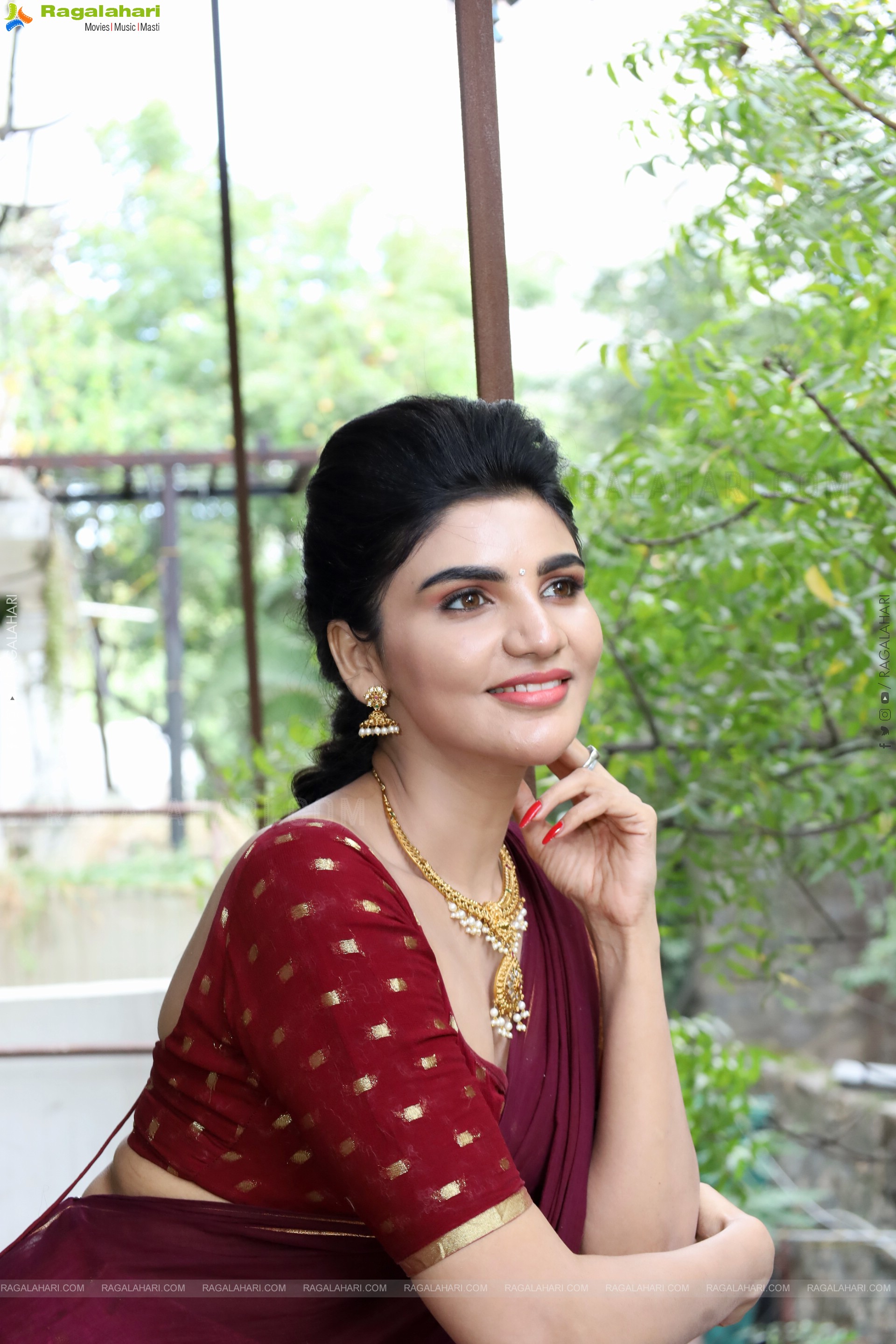 Varsha poses with Designer Jewellery, HD Gallery