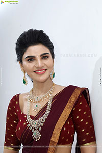 Varsha poses with Designer Jewellery, HD Gallery