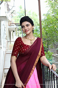 Varsha poses with Designer Jewellery, HD Gallery