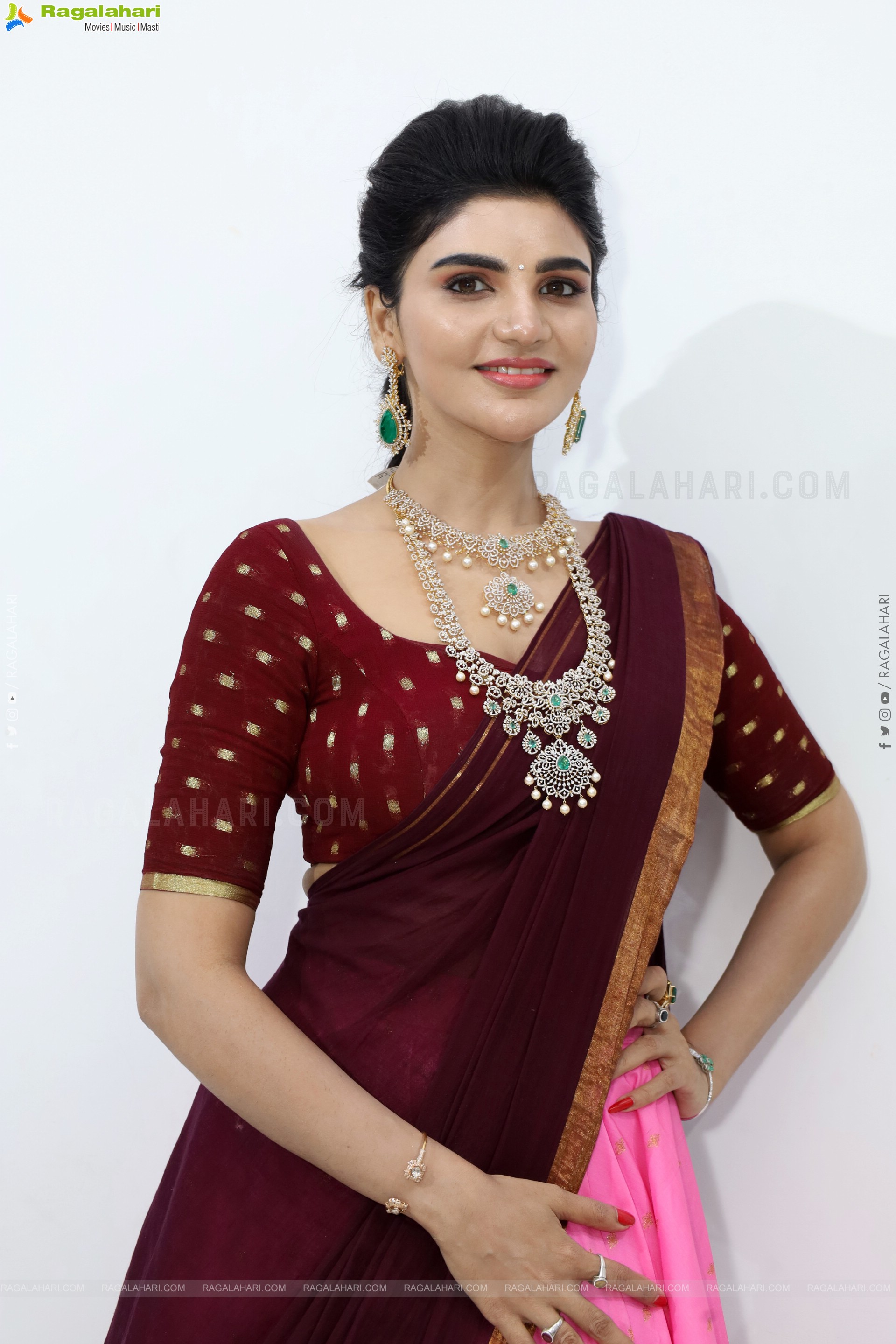 Varsha poses with Designer Jewellery, HD Gallery