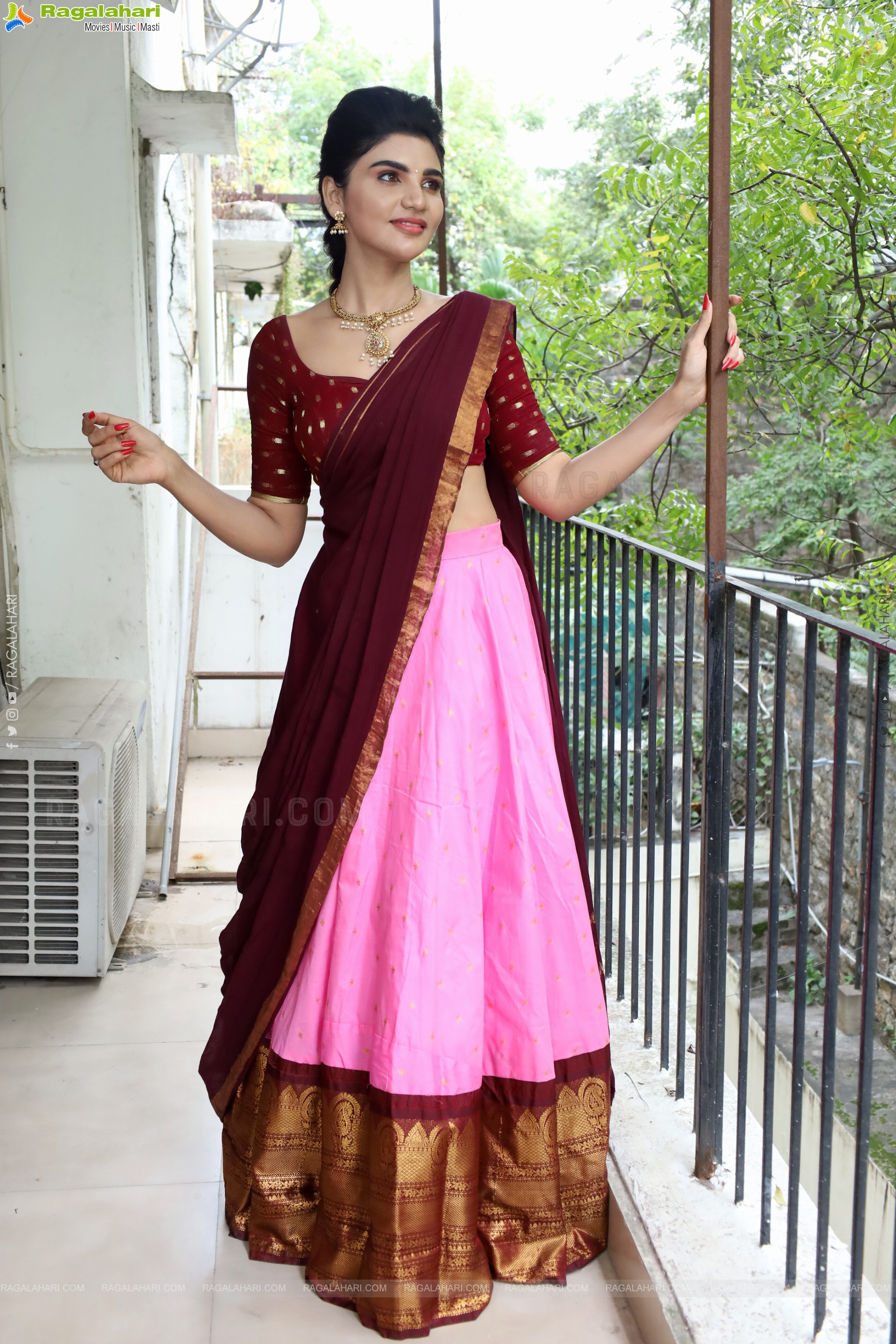 Varsha poses with Designer Jewellery, HD Gallery