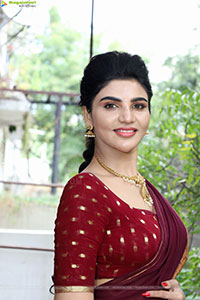 Varsha poses with Designer Jewellery, HD Gallery