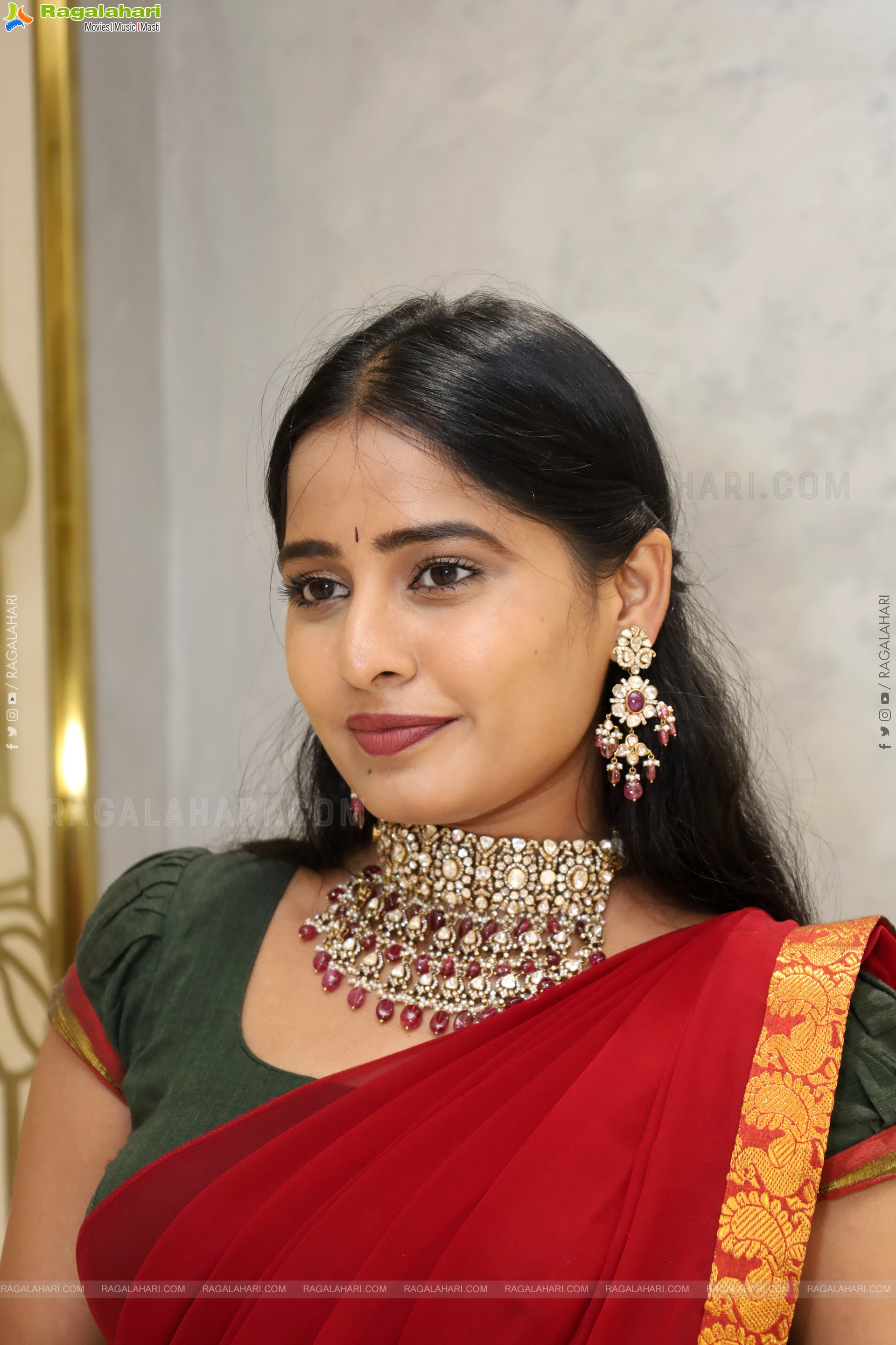 Vrindha Reddy Traditional stills with Jewellery, HD Gallery