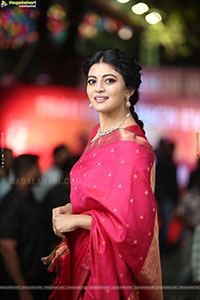 Anandhi at Garividi Lakshmi Trailer Launch, HD Gallery 