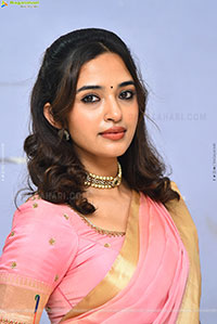 Anyuktha Nallani Beautiful stills in Traditional Half Saree