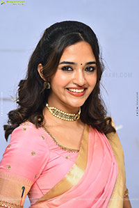 Anyuktha Nallani Beautiful stills in Traditional Half Saree