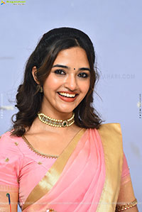 Anyuktha Nallani Beautiful stills in Traditional Half Saree