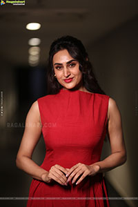 Archana Iyer at Ah Movie Idhena Idhena Song Launch Event