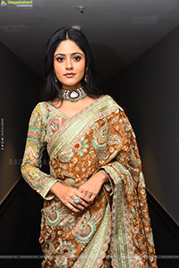 Actress Joyeeta Banerjee Beautiful stills in Saree