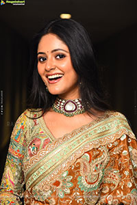 Actress Joyeeta Banerjee Beautiful stills in Saree