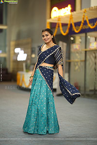 Jyothi Ramana Traditional stills in Half-Saree, HD Gallery